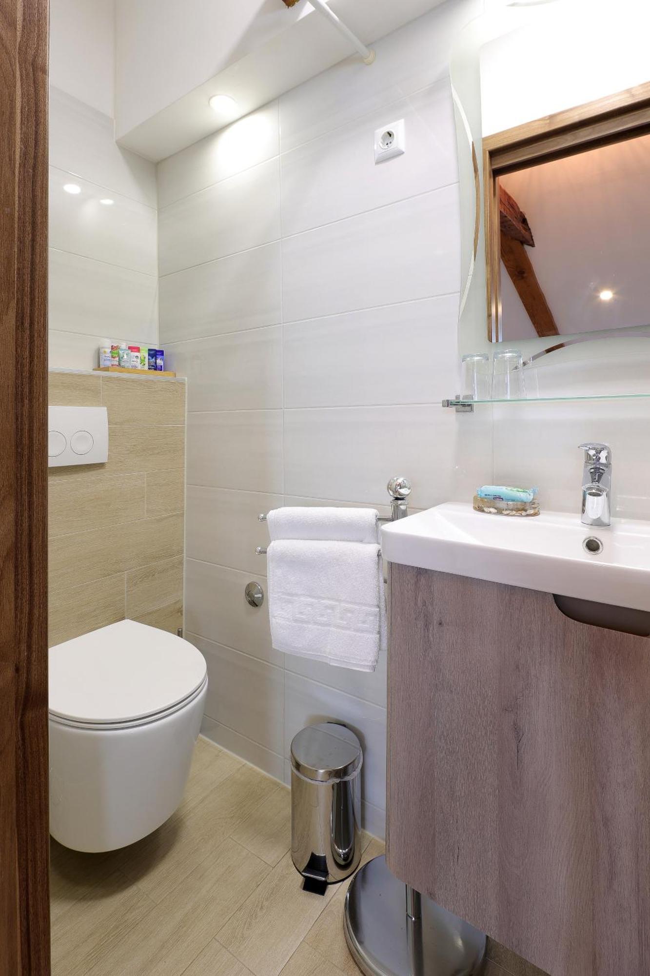 Centroom Apartment